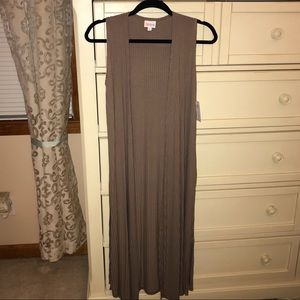 Beautiful Lularoe Joy vest 😍💗